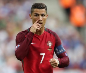 开云官方app入口-绿茵场上的双重奏，葡萄牙力克塞内加尔展团队韧性，哈兰德用实力书写个人传奇