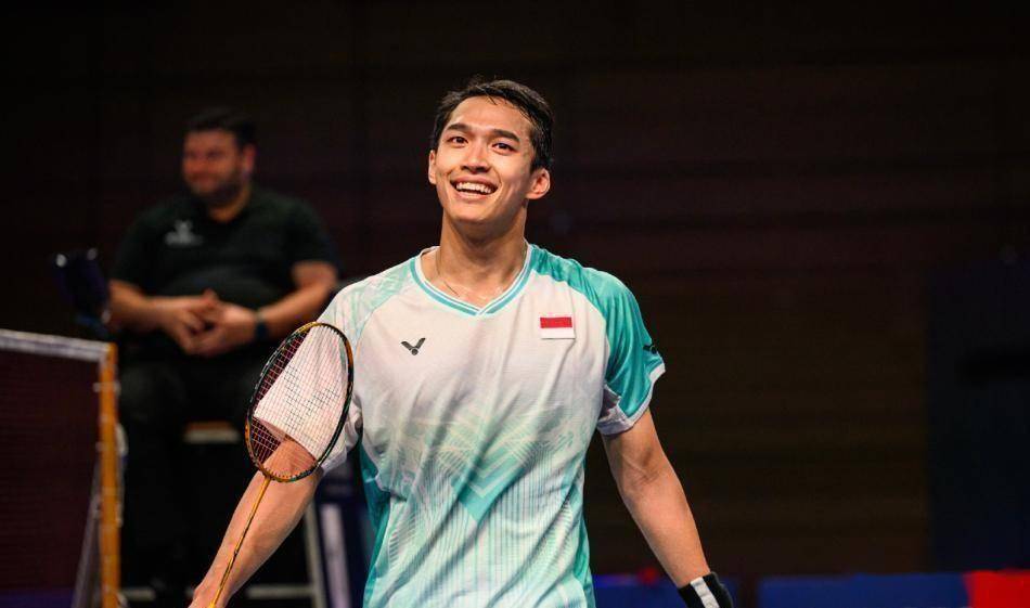 马来西亚羽毛球队力克丹麦羽毛球队，林丹绝境逆转