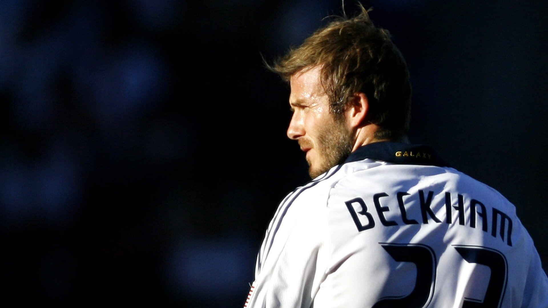 绿茵场上的命运交响曲，爱尔兰提前终结悬念，托尼在美加墨世界杯接管比赛