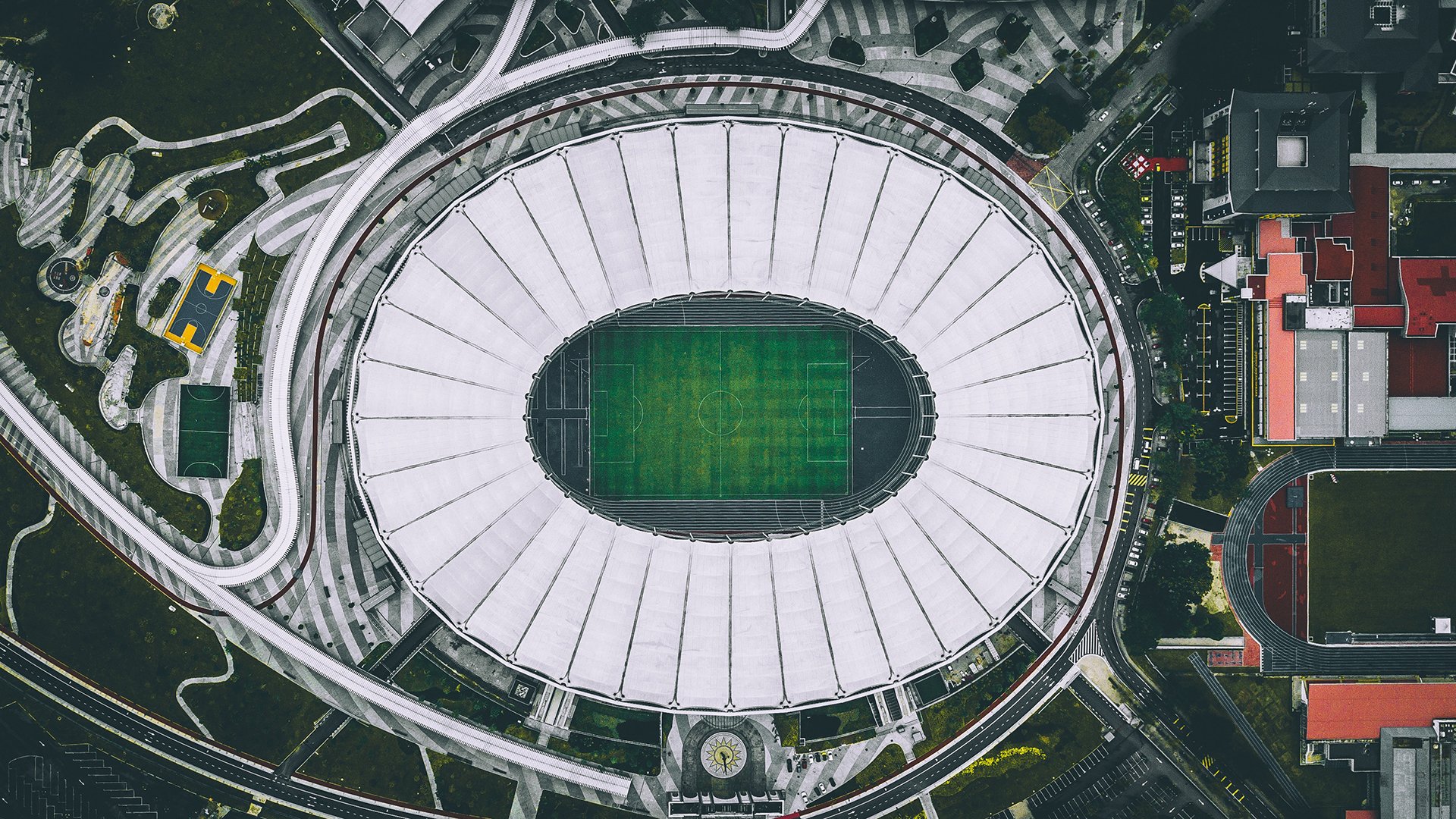 2026世界杯巅峰对决，匈牙利铁骑碾碎橙衣军团，苏亚雷斯一己之力改写王朝剧本